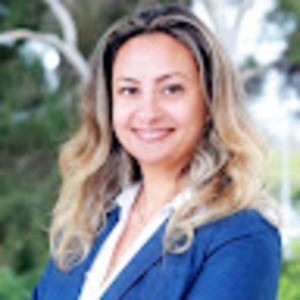 Meet your Posher, Mona